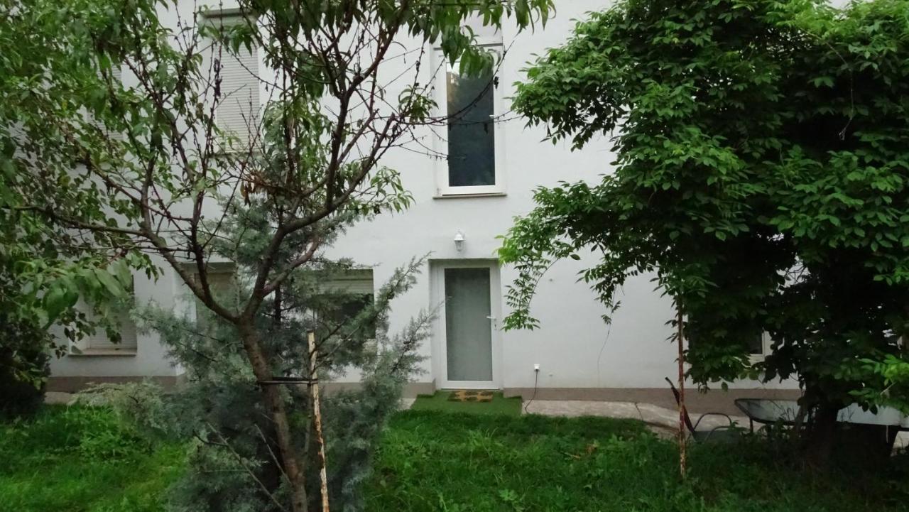 Villa 에스테르곰 외부 사진